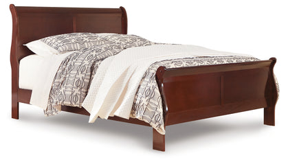 Alisdair Queen Sleigh Bed, Dresser, Mirror, Chest and 2 Nightstands