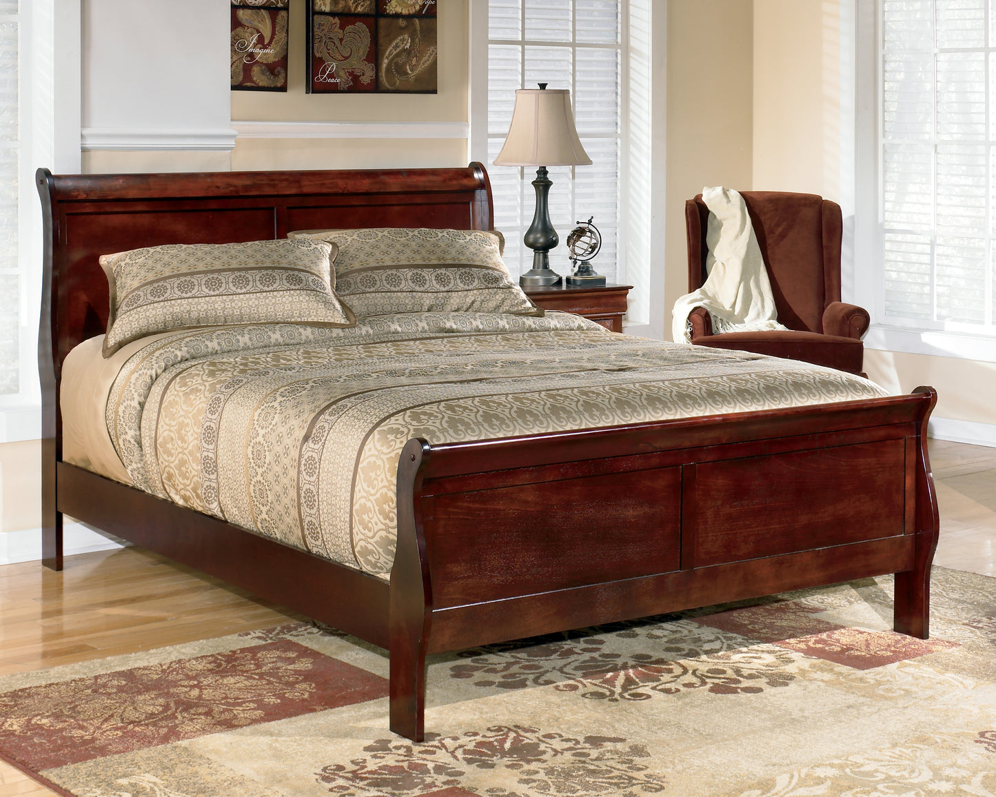 Alisdair Queen Sleigh Bed, Dresser, Mirror, and Nightstand