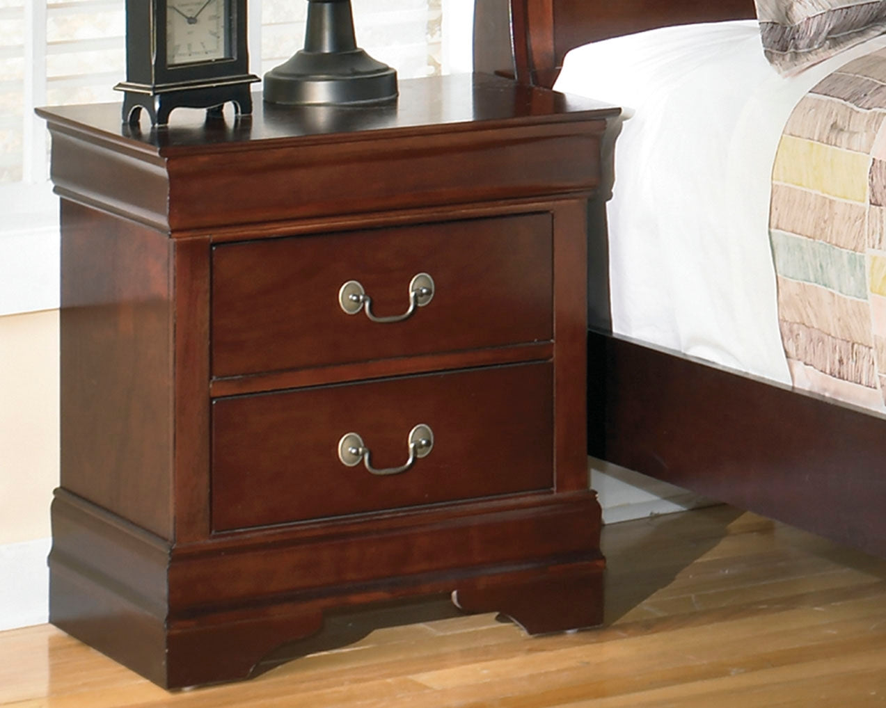 Alisdair Queen Sleigh Bed, Dresser, Mirror, and Nightstand