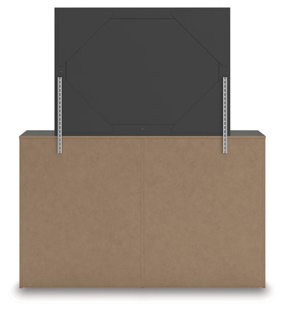 Prendonea Queen Panel Bed, Dresser, Mirror and Nightstand