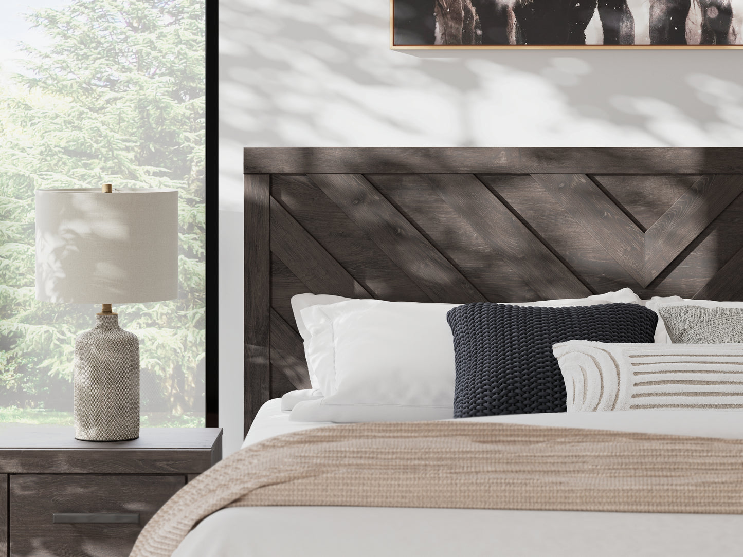 Prendonea King Panel Bed