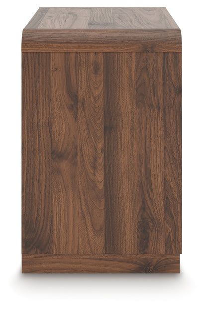 Fortlorn King Panel Bed and 2 Nightstands