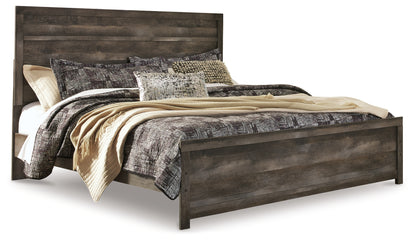 Wynnlow King Panel Bed with Mirrored Dresser and Nightstand