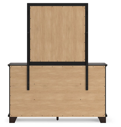 Covetown Twin Panel Bed, Dresser and Mirror