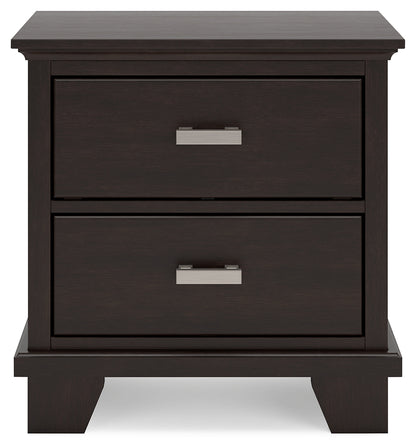 Covetown Full Panel Bed, Chest and Nightstand