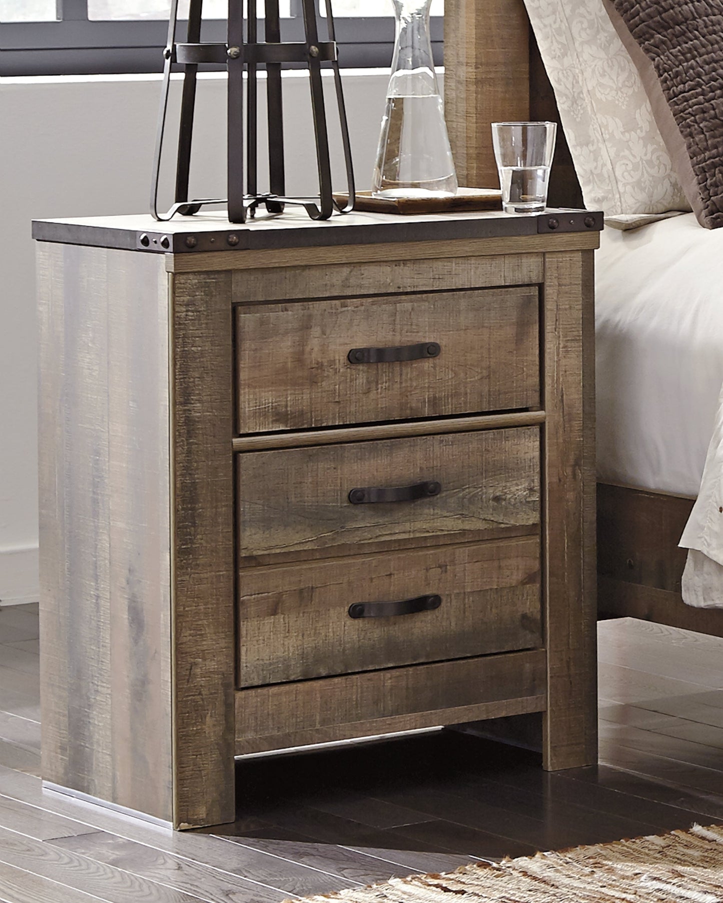 Trinell King Panel Bed and Nightstand