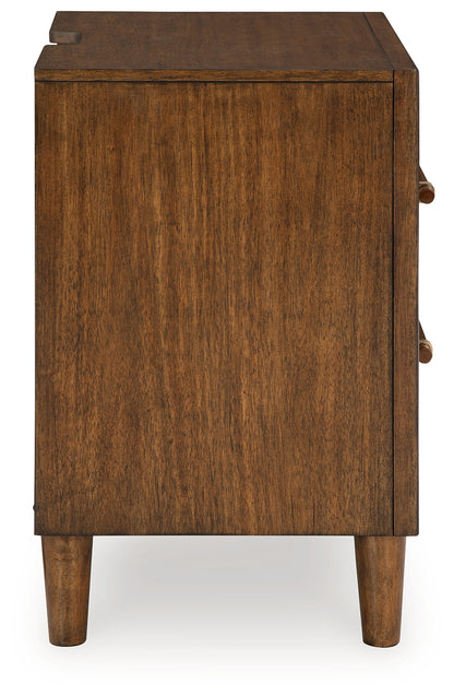 Lyncott Queen Upholstered Bed, Dresser, Mirror and Nightstand