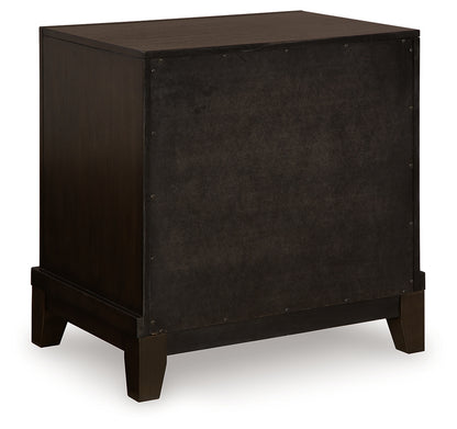 Neymorton King Panel Bed, Dresser, Mirror and Nightstand