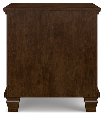 Danabrin King Panel Bed, Dresser, Mirror and Nightstand