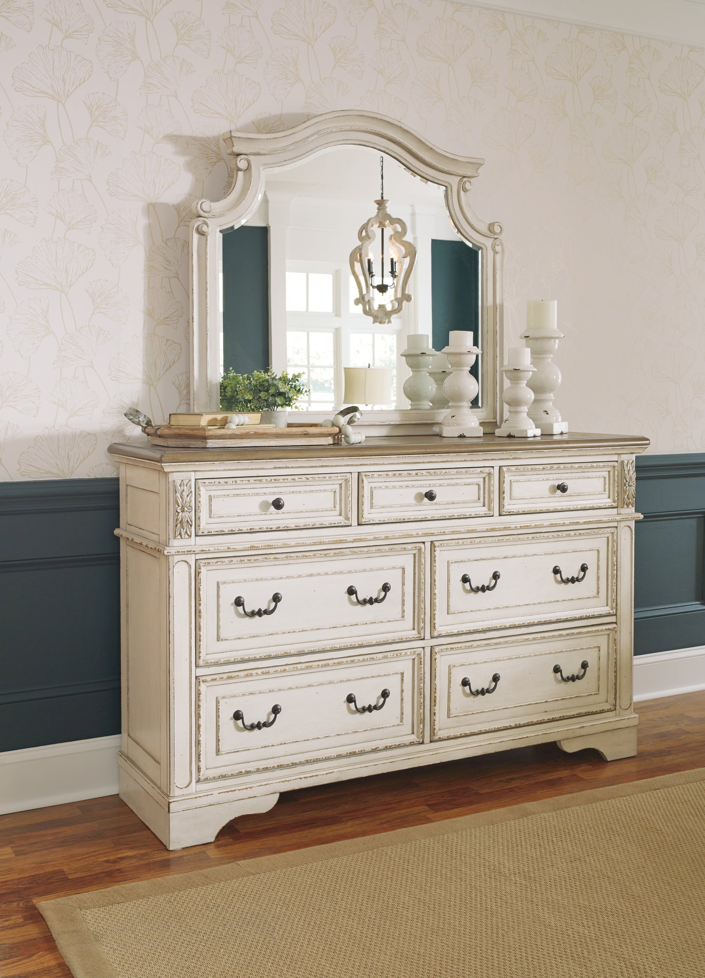 Realyn Queen Panel Bed, Dresser, Mirror and Vanity