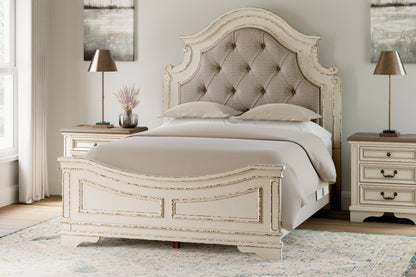 Realyn Queen Panel Bed, Dresser, Chest and 2 Nightstands