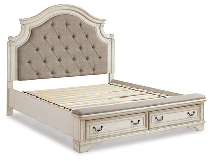 Realyn King Panel Bed, Dresser, Mirror and 2 Nightstands