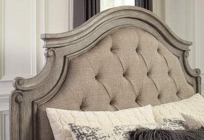 Lodenbay King Panel Bed