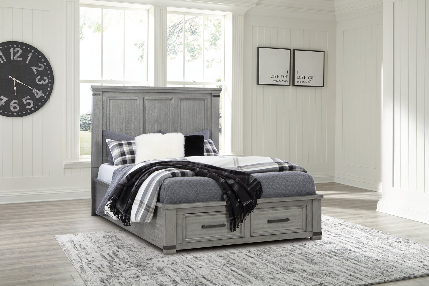 Russelyn Queen Panel Storage Bed, Dresser, Mirror, Chest and 2 Nightstands