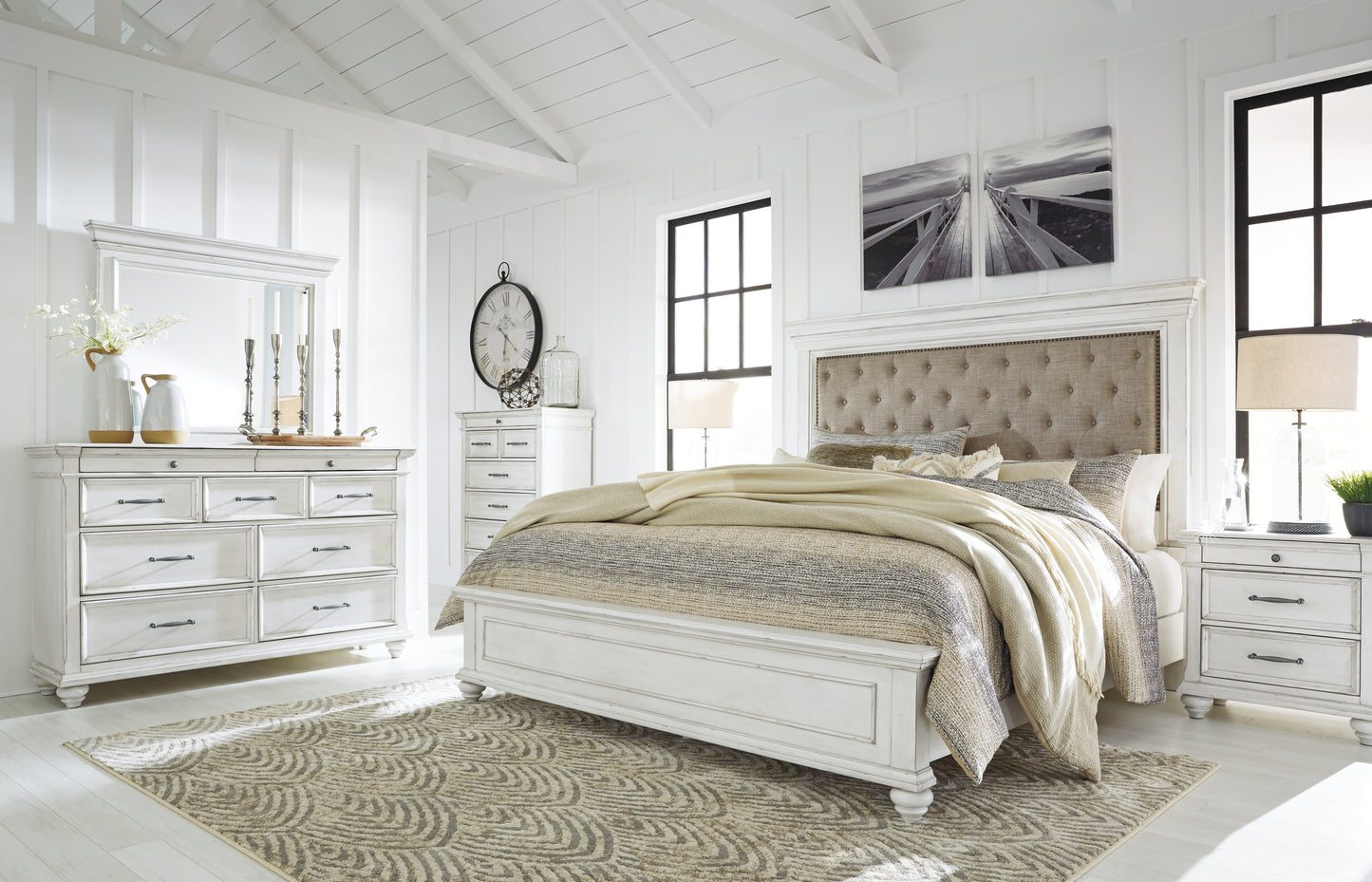 Kanwyn King Panel Bed