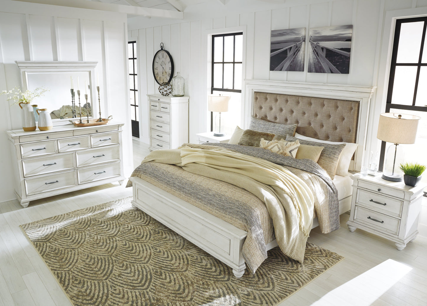 Kanwyn California King Panel Bed
