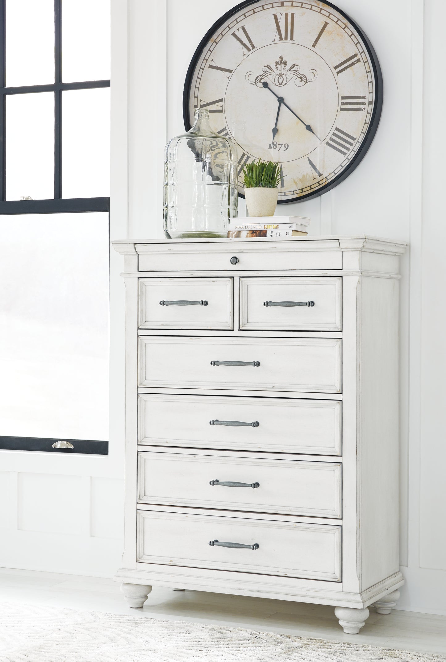 Kanwyn King Panel Storage Bed, Chest and Nightstand