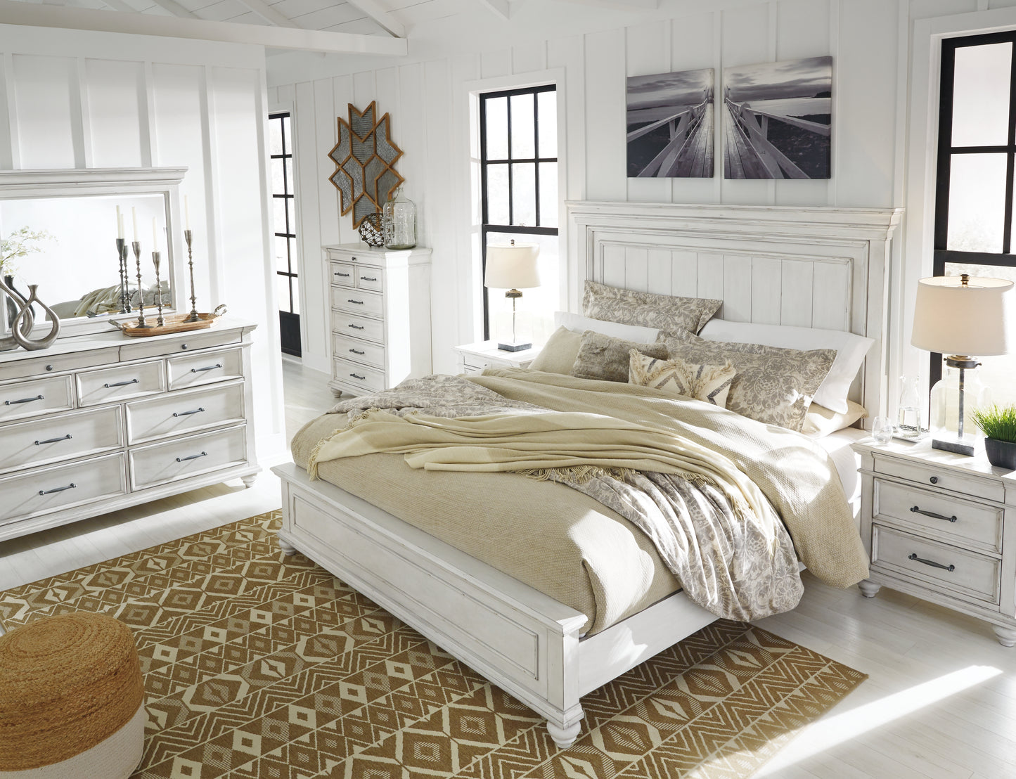 Kanwyn California King Panel Bed