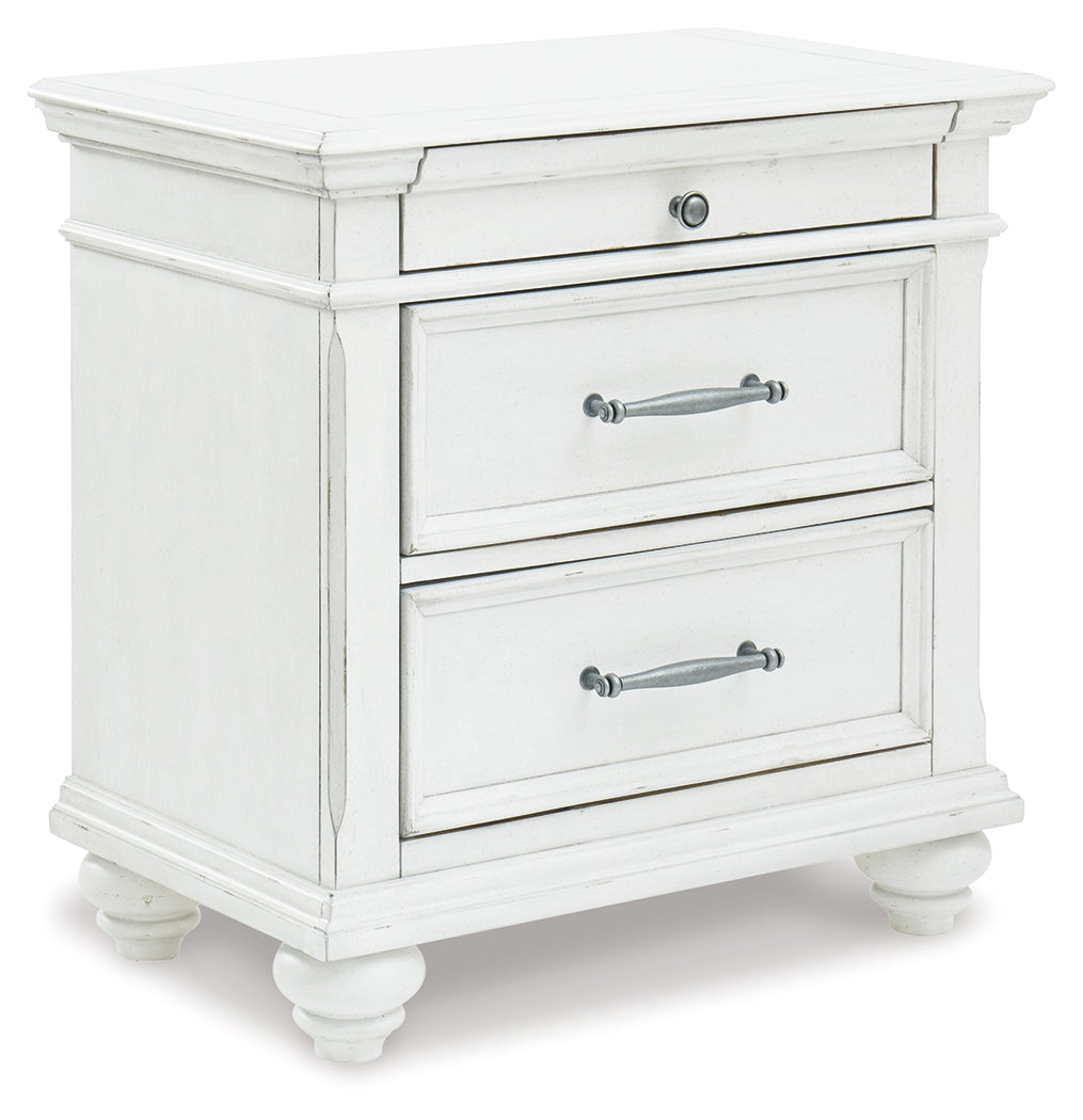 Kanwyn Queen Panel Bed, Dresser, Mirror and Nightstand