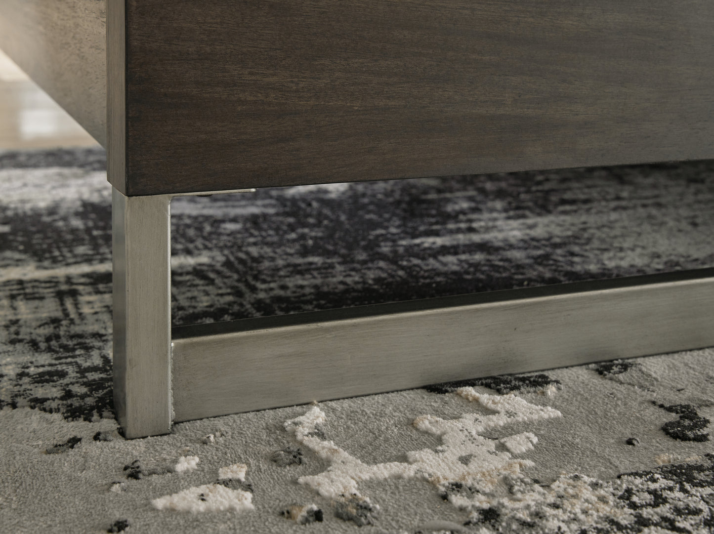 Arkenton King Panel Bed