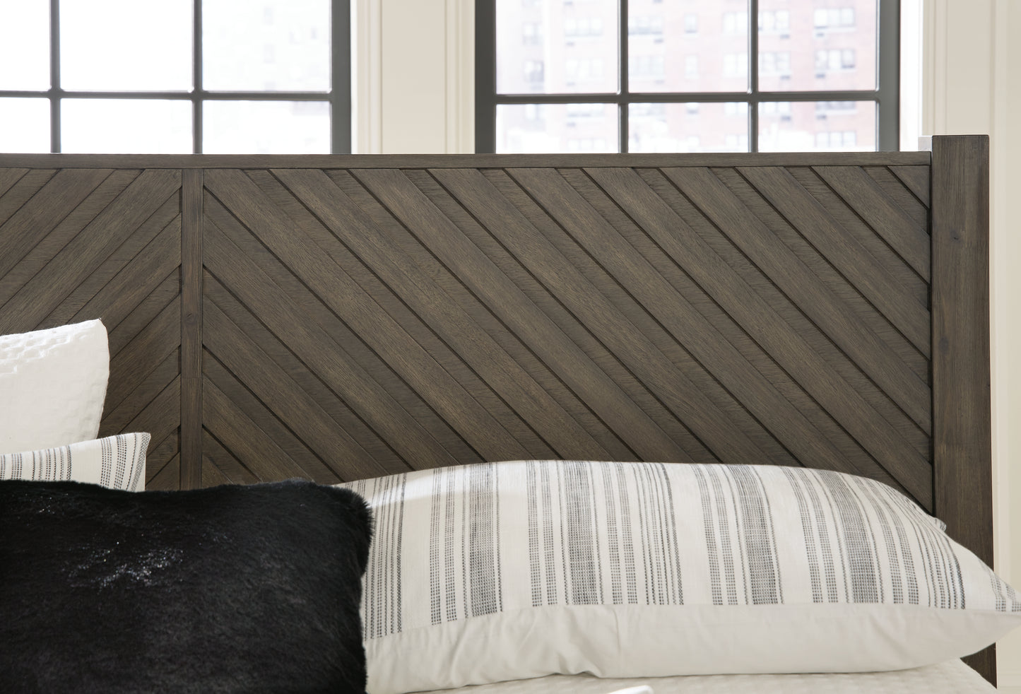 Arkenton King Panel Bed, Dresser and Mirror