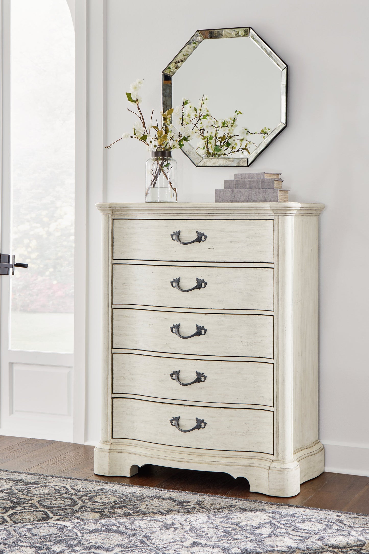 Arlendyne King Panel Bed, Dresser, Mirror, Chest and 2 Nightstands