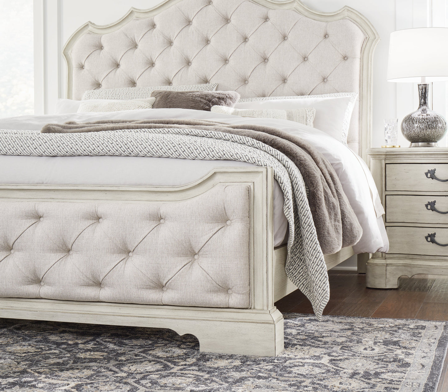 Arlendyne King Upholstered Bed, Dresser and Mirror