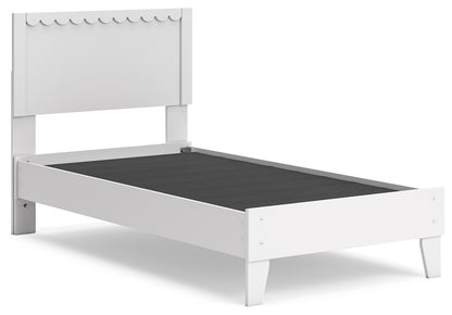 Hallityn Twin Panel Platform Bed