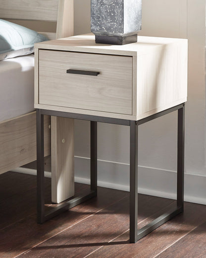 Socalle Queen Platform Bed and Nightstand