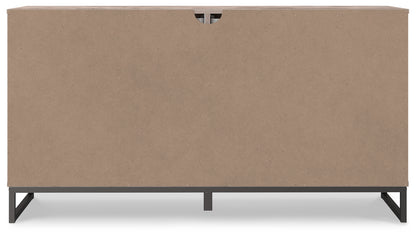 Neilsville Queen Platform Bed, Dresser, Chest and 2 Nightstands
