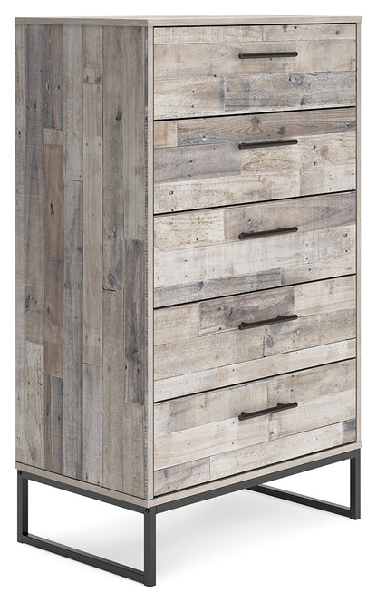 Neilsville Queen Platform Bed, Dresser, Chest and 2 Nightstands