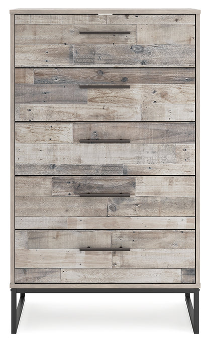 Neilsville Queen Platform Bed, Dresser, Chest and 2 Nightstands