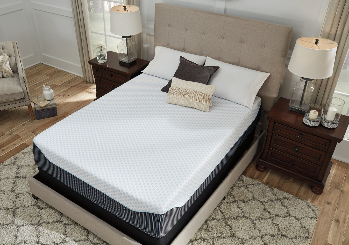 14 Inch Chime Elite Queen Memory Foam Mattress in a Box