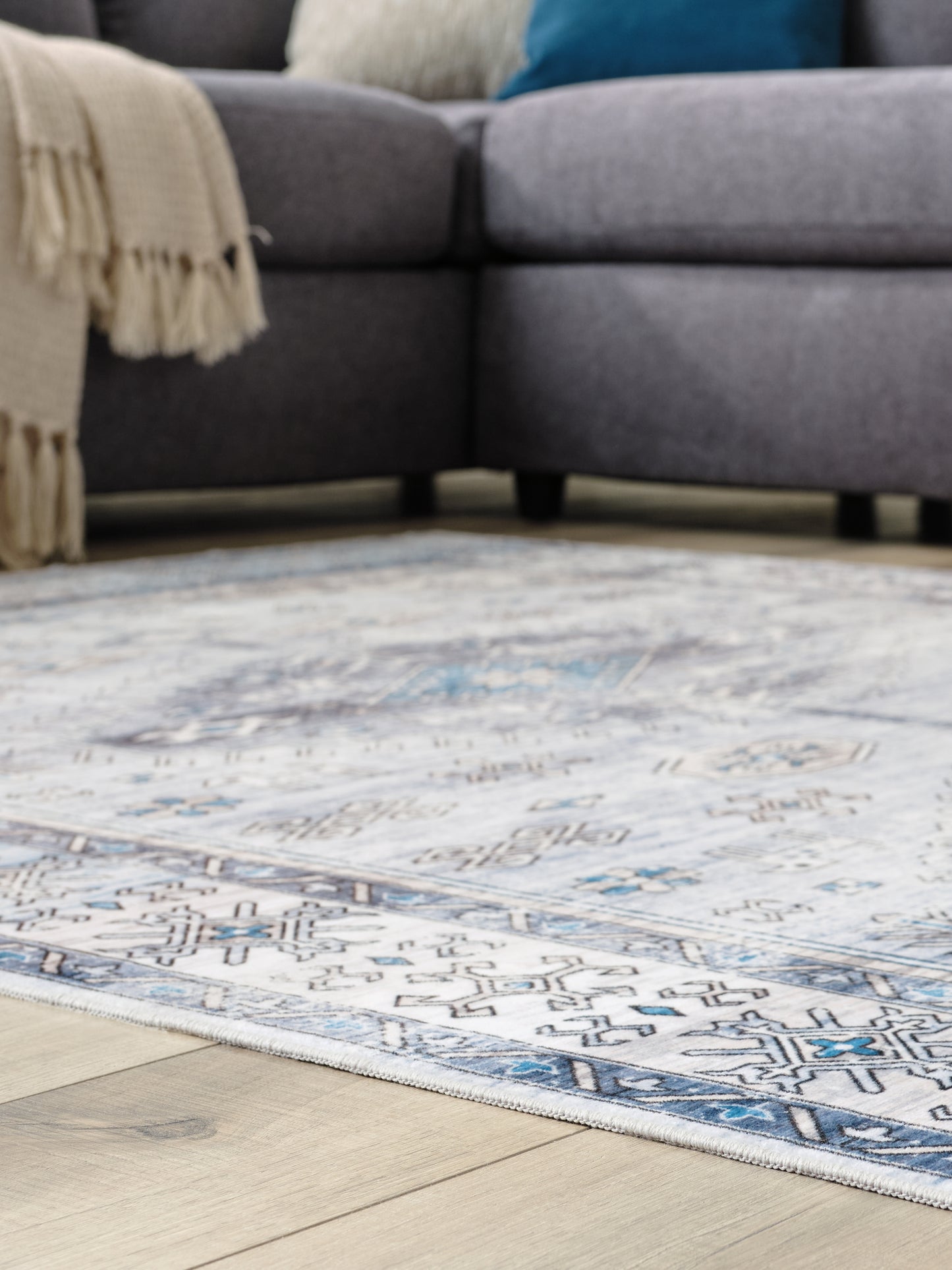 Hebruns 8'1" x 10'1" Washable Rug