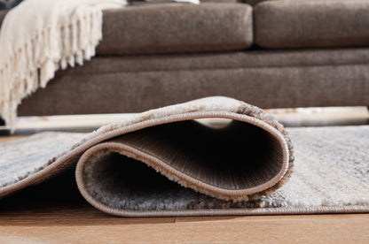Sethburn 5' x 7' Rug