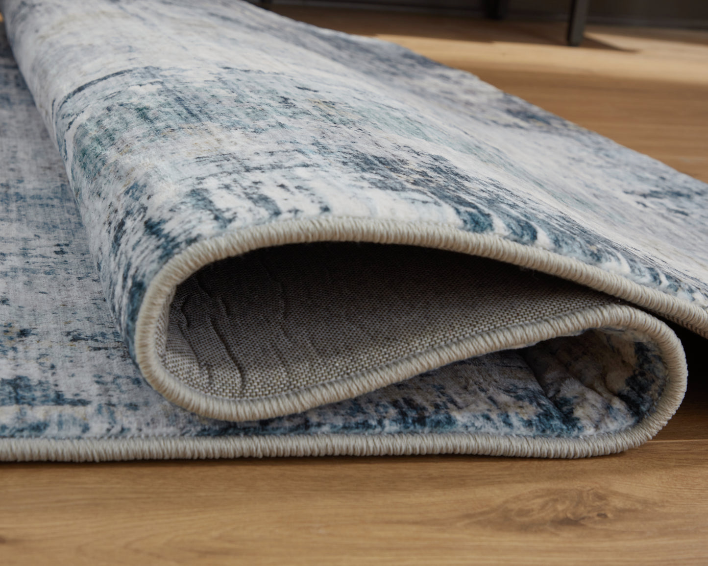 Arlenmont 7'6" x 9'6" Area Rug