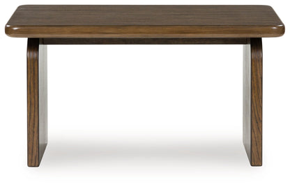 Aviemore 2-Piece Sectional, Occasional Table Set and Lamp