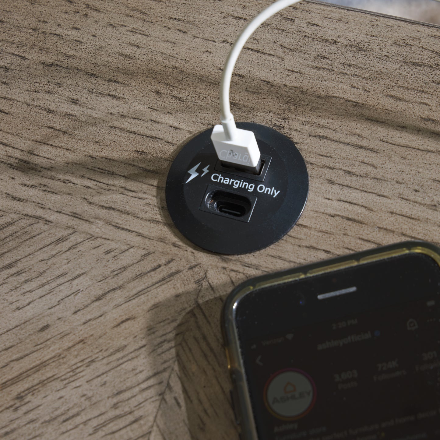 Loyaska Lift-top Coffee Table and 2 End Tables