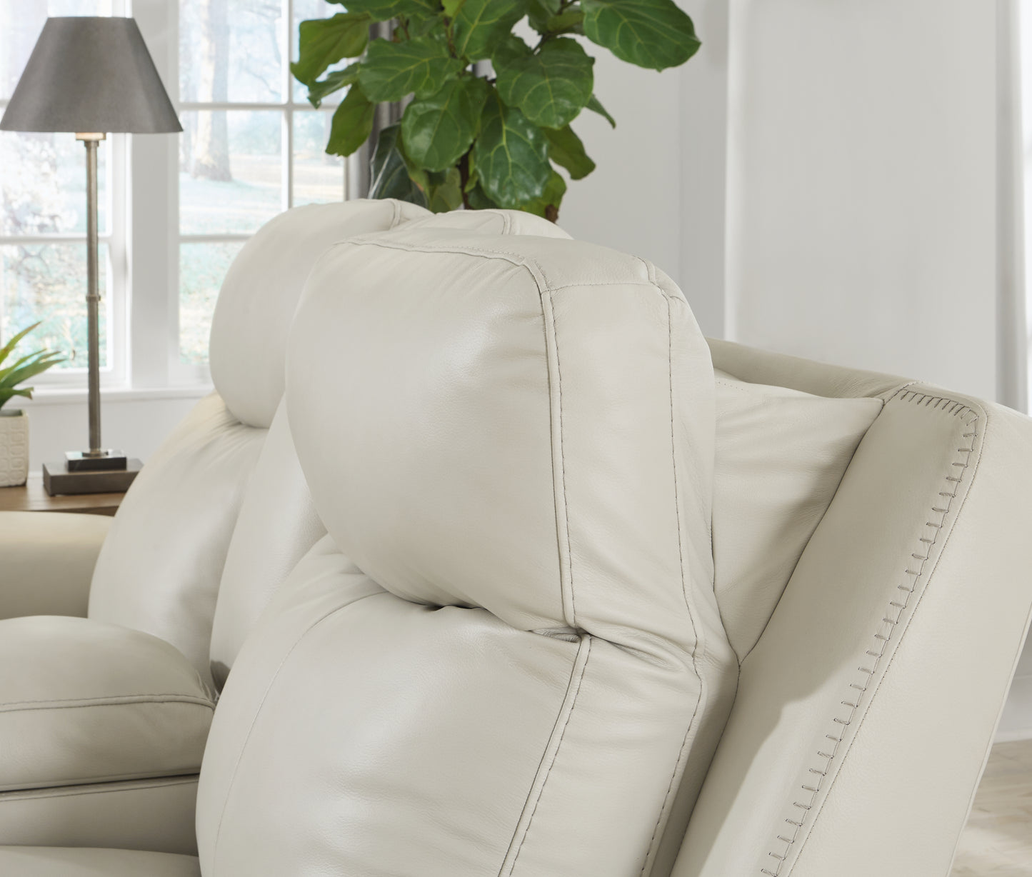 Mindanao Power Reclining Loveseat