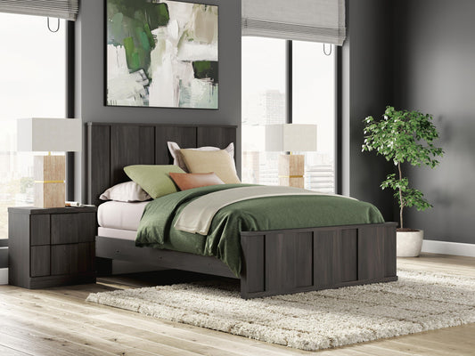 Shaehartin - Panel Bed