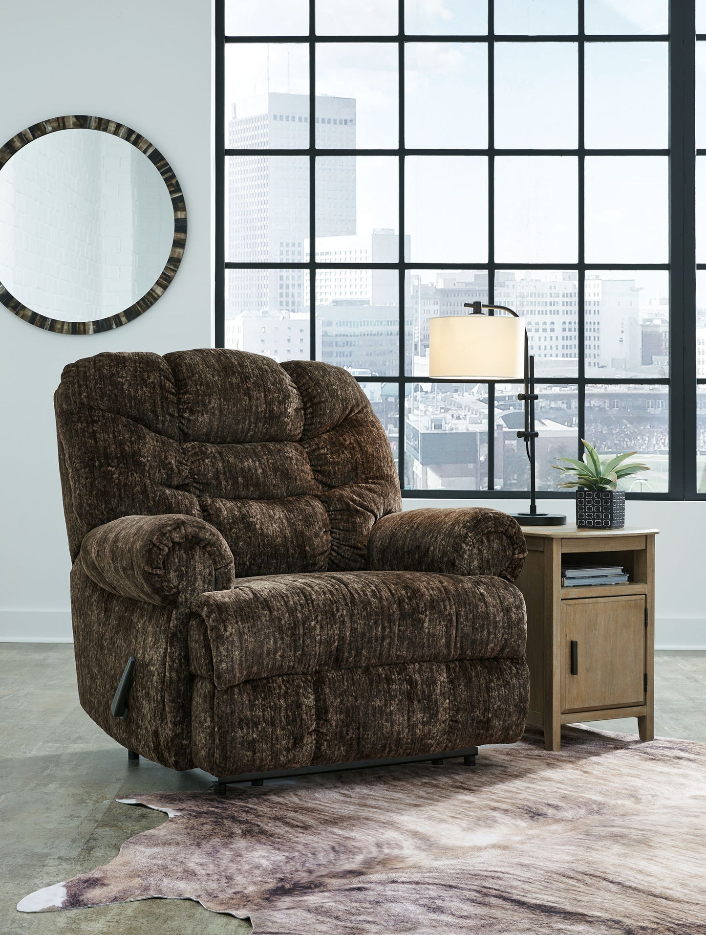 Movie Man - Zero Wall Recliner - Fabric - Chocolate